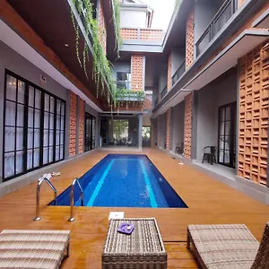 Гостевой дом Mantra House, Джимбаран