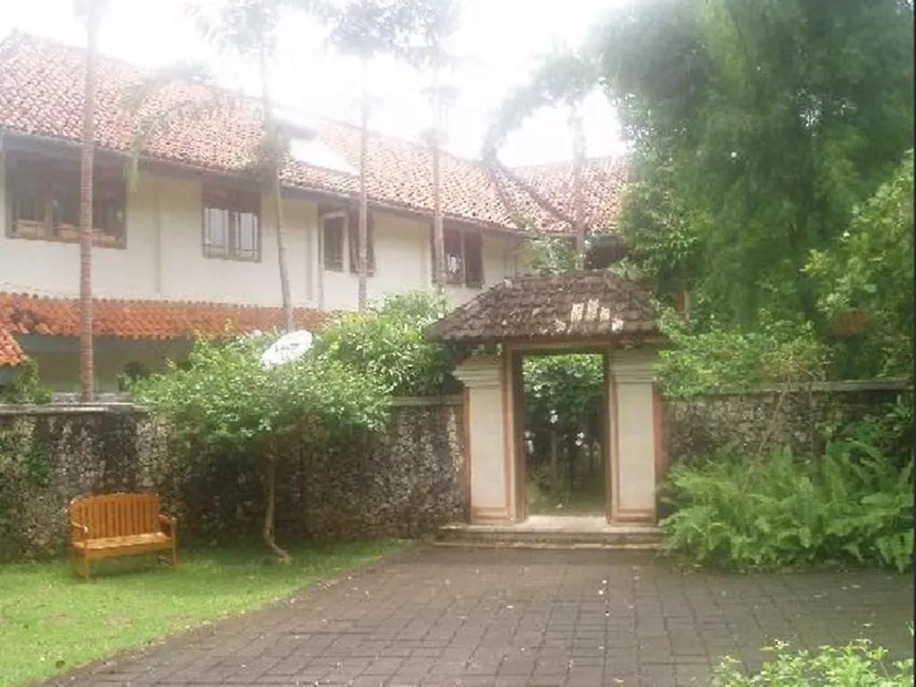 Udayana Kingfisher Eco Lodge Джимбаран