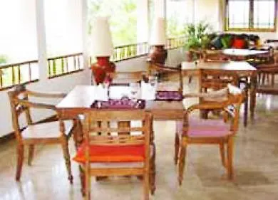 Udayana Kingfisher Eco Lodge Джимбаран 2*,